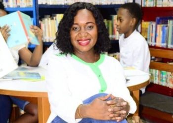 Femmes Exceptionnelles : Jenny Kilele, Journaliste et écrivaine