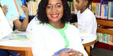 Femmes Exceptionnelles : Jenny Kilele, Journaliste et écrivaine