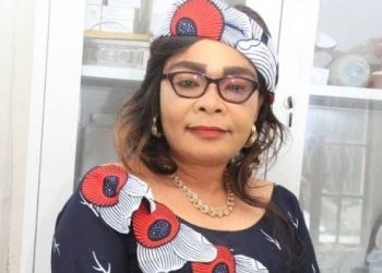 Femmes Exceptionnelles : Yvette Kabwe Kampotela, infirmière et Femme Politique Dynamique