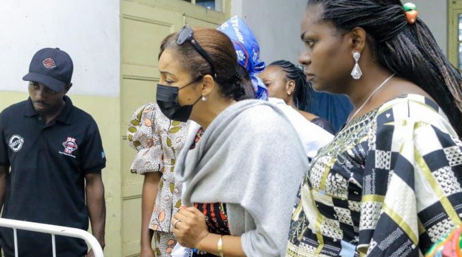 Lubumbashi : Benatar Chilufya Mathilda clôture le mois de la femme par une tournée de compassion dans différentes structures