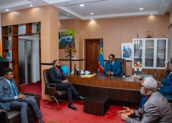 EPST: l’artiste musicien Ferré Gola s’engage à accompagner la gratuite de l’enseignement de base