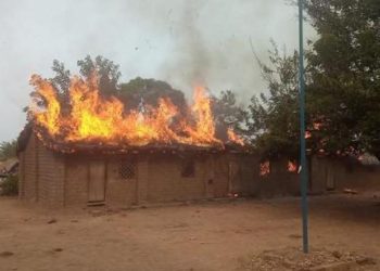 Kwilu: En plein examen de l’ENAFEP, deux écoles incendiées à Gungu par des personnes non identifiées (Société civile)