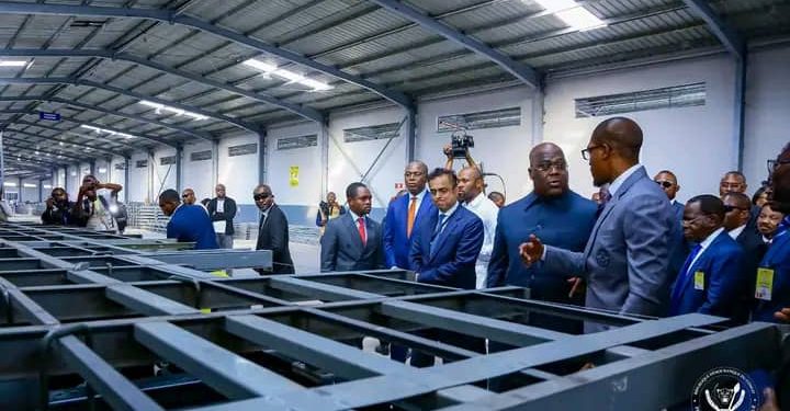 Inauguration de l’usine suprême automobile :  » L’objectif du gouvernement est de limiter les importations, en ramenant les devises au pays »( Julien Paluku)