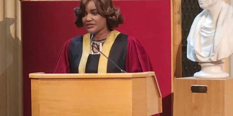 RDC : Félix Tshisekedi salue l’entrée en fonction de Deborah Kayembe , 54ème recteur de l’université d’Edimbourg en Ecosse .