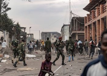 RDC : Le CSAC dénonce le traitement cruel dont ont été victimes les journalistes arrêtés à Kinshasa par des éléments des FARDC et détenus à la DEMIAP (Communiqué)