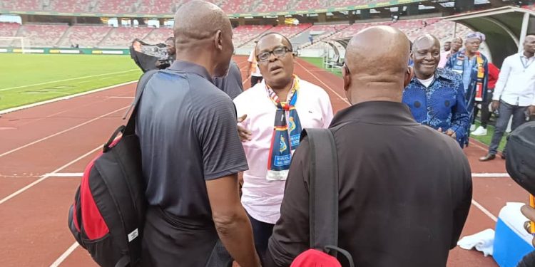 Éliminatoires CAN 2023: le ministre des sports à Douala pour booster le moral des Léopards