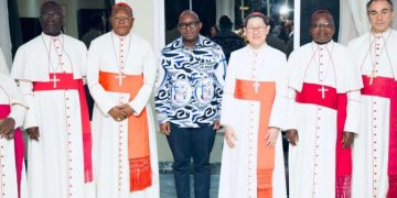 Lubumbashi : Les relations entre l&rsquo;église catholique et l&rsquo;État congolais, au centre de la rencontre du premier ministre et l&rsquo;envoyé spécial du Pape François
