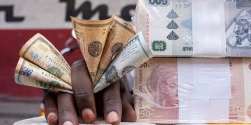 1 dollar évalué à 2 400 fc : Voici les raisons de la dépréciation observée sur le marché local