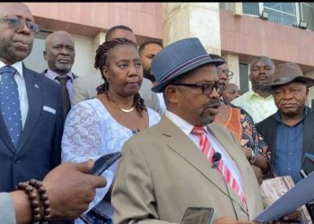 RDC : Les parlementaires proches de Moïse Katumbi exigent la libération de Mike Mukebayi et Salomon Kalonda (Déclaration)