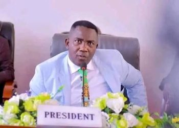 Kinshasa : Godé Mpoy demande à Gentiny Ngobila de lui dresser dans 48 heures la gestion des finances de la ville depuis son investiture (communiqué)