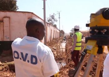 Haut-Katanga : Les travaux des voiries initiées par le gouverneur Jacques Kyabula à travers Lubumbashi se poursuivent sans désemparer