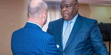 Guerre à l’Est : le ministre de la défense nationale accuse les terroristes du M-23 d’etre à la base de l’insécurité dans les parcs de Virunga et Garamba