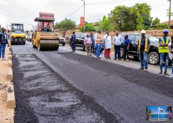 Lubumbashi : les avenues du parc , Ngongo-Lutete, de l’église en pleine réhabilitation visitées par le gouverneur Jacques Kyabula .