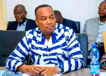 Poursuivi pour détournement des Fonds Covid-19 : L’ancien ministre de la santé Eteni Longondo a été acquitté par la justice congolaise