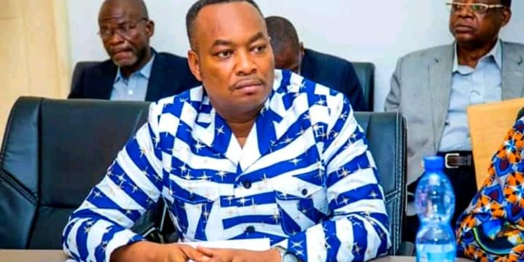 Poursuivi pour détournement des Fonds Covid-19 : L’ancien ministre de la santé Eteni Longondo a été acquitté par la justice congolaise