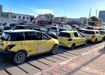 Kinshasa : Plusieurs responsables des taxis ayant des vitres teintées interpellés par la police pour non-respect des mesures
