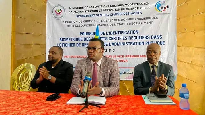 Fonction publique : Jean-Pierre Lihau au Kasai-Oriental lance la 2eme vague  du processus de rattrapage d'identification biométrique des agents de  l'État 