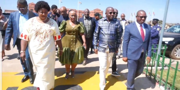 Kasumbalesa : La délégation mixte RDC-RSA étudie les stratégies de désengorgement du poste frontalier