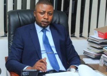 Lubumbashi: L’honorable Jethro Muyombi aménage le terrain du football situé au quartier « CRAA » dans la commune annexe, au profit de la jeunesse