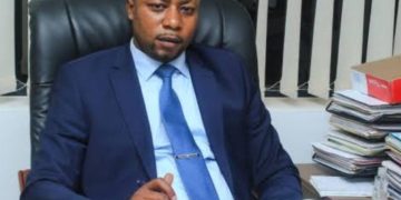 Lubumbashi: L’honorable Jethro Muyombi aménage le terrain du football situé au quartier « CRAA » dans la commune annexe, au profit de la jeunesse