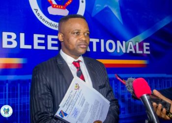 Loi Tshiani : « Tout celui qui osera déposer sa candidature comme président de la République sans être de père et de mère, sera invalidé » (Nsingi Pululu)