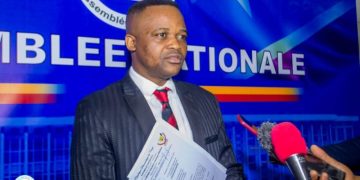 Loi Tshiani : « Tout celui qui osera déposer sa candidature comme président de la République sans être de père et de mère, sera invalidé » (Nsingi Pululu)