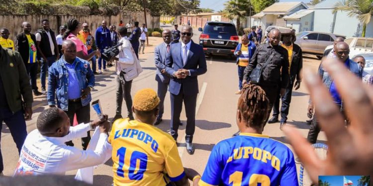 Haut-Katanga: De retour à Lubumbashi, Jacques Kyabula Katwe réconforté par les membres et fans de son équipe St Eloi Lupopo