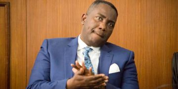 Kinshasa : 34 sur 41 députés présents dans la salle destituent le président de l’assemblée provinciale Godé Mpoy accusé d’incompétence