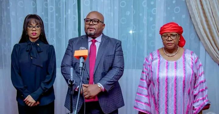 Dépréciation du franc congolais: Le gouvernement note que la RDC n’est pas le seul pays au monde à subir l’inflation