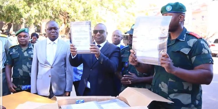 Haut-Katanga: Le Vice-gouverneur Jean-Claude Kamfwa Kimimba a lancé officiellement le concours de recrutement à l’académie militaire