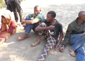 Haut-Katanga : 4 voleurs à mains armées présentés au Gouverneur Jacques Kyabula Katwe