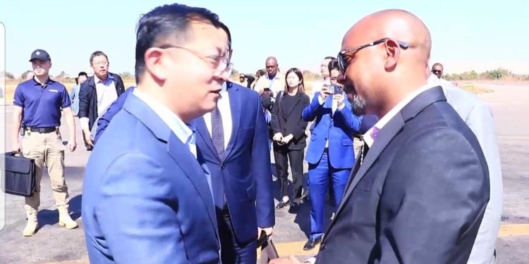Haut-Katanga : Arrivé fin mission à Lubumbashi, le nouvel ambassadeur de la Chine en RDC loue l’approche du gouverneur Jacques Kyabula dans la coopération bilatérale