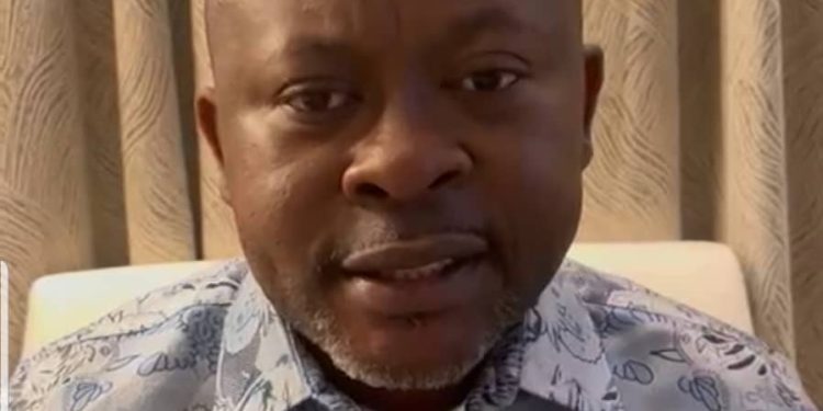 Haut-Katanga : « Je n’ai jamais fui le pays. Je ne suis pas en exil. Je suis en vacances avec ma famille » explique le ministre de l’intérieur Eric Muta Ndala