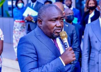 Haut-Katanga : Inauguration du pont Lwafi à Likasi par le ministre provincial des infrastructures au bénéfice de la population riveraine