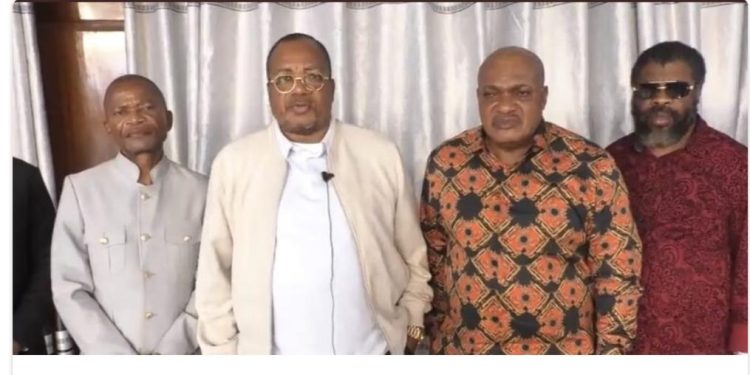 Kinshasa: Les pasteurs membres du Haut Conseil des Eglises de réveil s’insurgent contre la destitution du président de l’Assemblée provinciale Godé Mpoyi