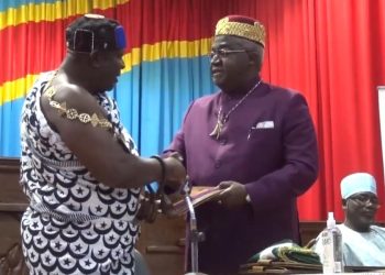 Lubumbashi: Le Mwami Godefroid Munongo cède son fauteuil au Roi du Ghana à la tête de l’alliance des Rois et Autorités coutumières d’Afrique