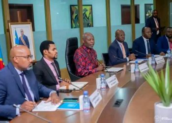 RDC: Vital Kamerhe invite les régies financières à ne pas asphyxier les opérateurs économiques