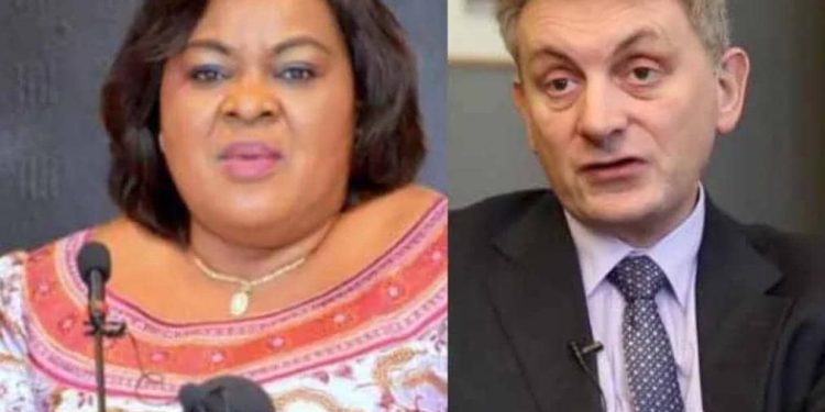 RDC: la Ministre de Justice Rose Mutombo accuse Jean Marc chataigner de défendre les tutsis sans se préoccuper des congolais tués par les rebelles du M23 ( Document)