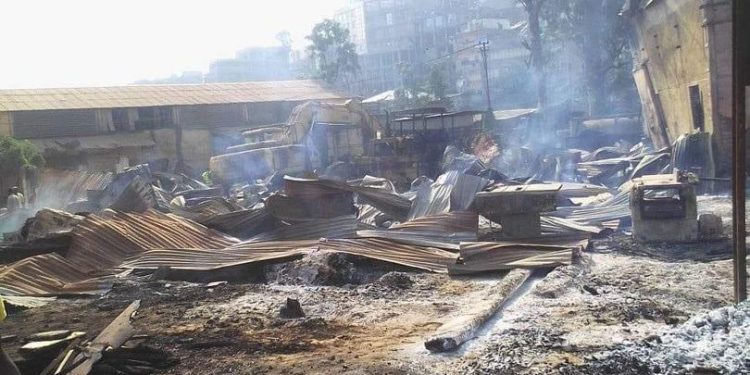 Élections 2023 : « l’incendie de l’entrepôt au Sud-Kivu n’est pas de nature à retarder l’ouverture des Bureaux de Réception des Candidatures pour la députation provinciale » (CENI)