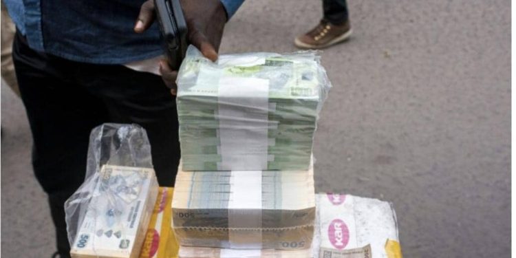 Hausse de la valeur du franc congolais sur le marché : A qui profite la spéculation des cambistes ? (constat)
