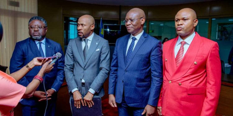 Covid-19 : Le gouvernement central examine la possibilité de lever les mesures restrictives prises pour lutter contre la pandémie en RDC