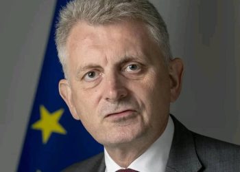 Assassinat de Chérubin Okende : l’Union Européenne invite les autorités congolaises à poursuivre les auteurs de ce crime afin qu’ils répondent de leurs actes