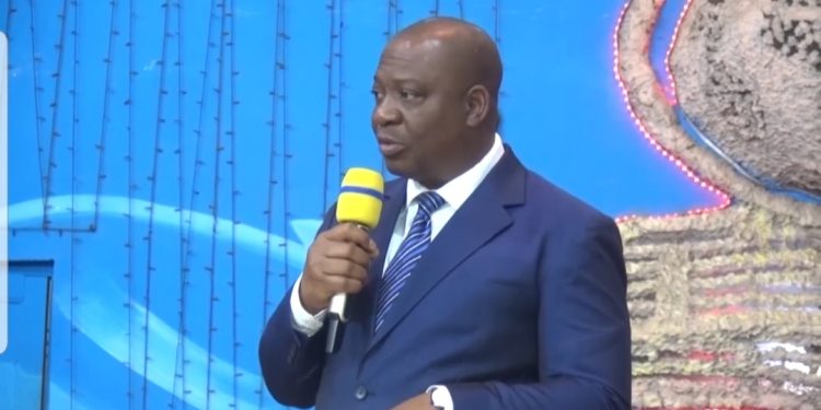 Lubumbashi: Le Vice-Gouverneur Jean-claude Kamfwa lance le séminaire international au centre évangélique viens et vois