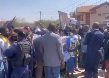Haut-Katanga : Les jeunes de l’UDPS base Matshipisha manifestent leur soutien au gouverneur Jacques Kyabula