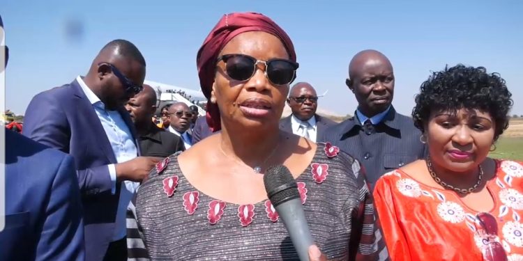 Haut-Katanga : La Ministre d’Etat, ministre de l’environnement Eve Bazaiba à Lubumbashi pour une mission de contrôle
