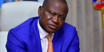 Des réactions en chaîne après la découverte du corps de l’opposant Chérubin Okende : Claudel Lubaya déplore un crime d’Etat