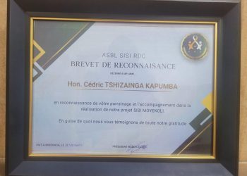 Société : L’ASBL Sisi RDC remet un prix de reconnaissance à l’honorable Cédric Tshizainga, grâce à sa prise en charge des enfants désœuvrés