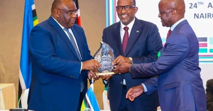 Guerre à l’Est : Les ministres de la défense des pays membres de l’EAC reconnaissent les progrès réalisés par la force régionale