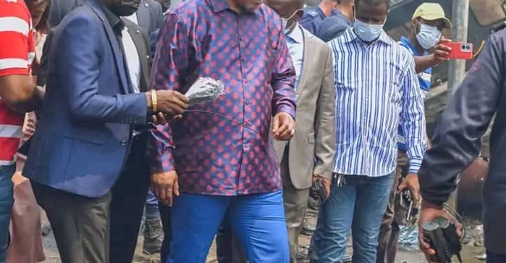 Incendie du camion-citerne au Rond-Point Ngaba : Peter Kazadi annonce des sanctions contre les PCR affectés dans ce coin de Kinshasa