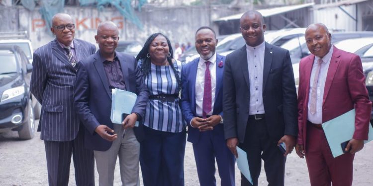 ONEM: le Dg Fanon BEYA en mission de Contrôle à SOFICOM sur la situation des travailleurs étrangers